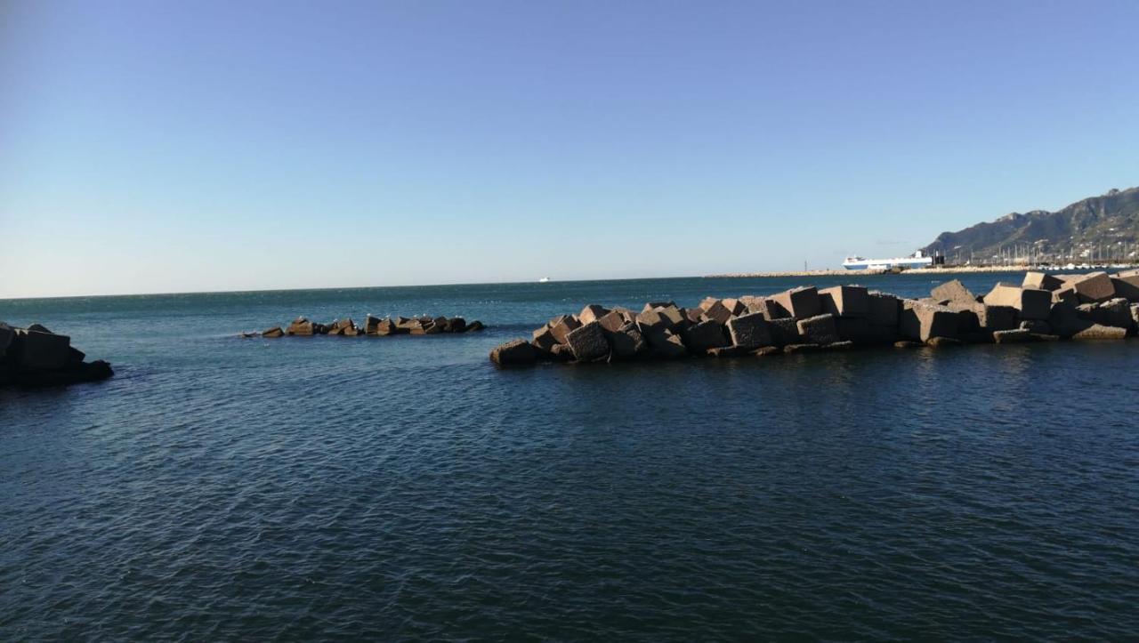 V I P Suites Cielo Stellato On Concordia Sea Salerno Luaran gambar