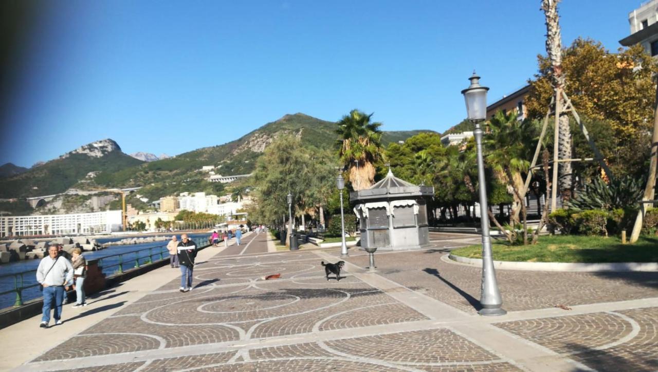 V I P Suites Cielo Stellato On Concordia Sea Salerno Luaran gambar