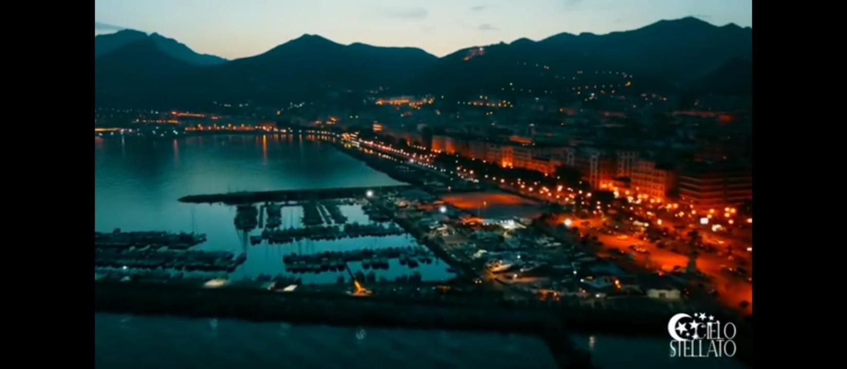 V I P Suites Cielo Stellato On Concordia Sea Salerno Luaran gambar